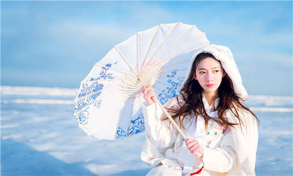 鄂托克试管代怀生子多少钱一个？助孕之路的费用分析与方案选择